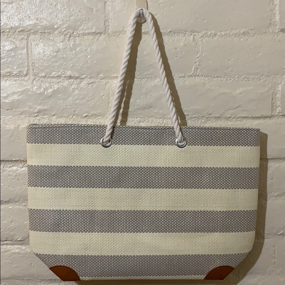 Woven Tote - Picture 2 of 9